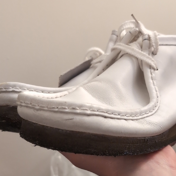 Clarks Wallabees White Leather High Top - Picture 3 of 10